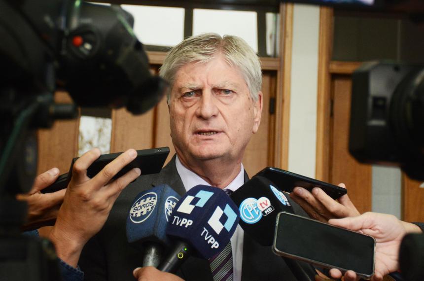El mandatario pampeano cuestionó la política de Milei