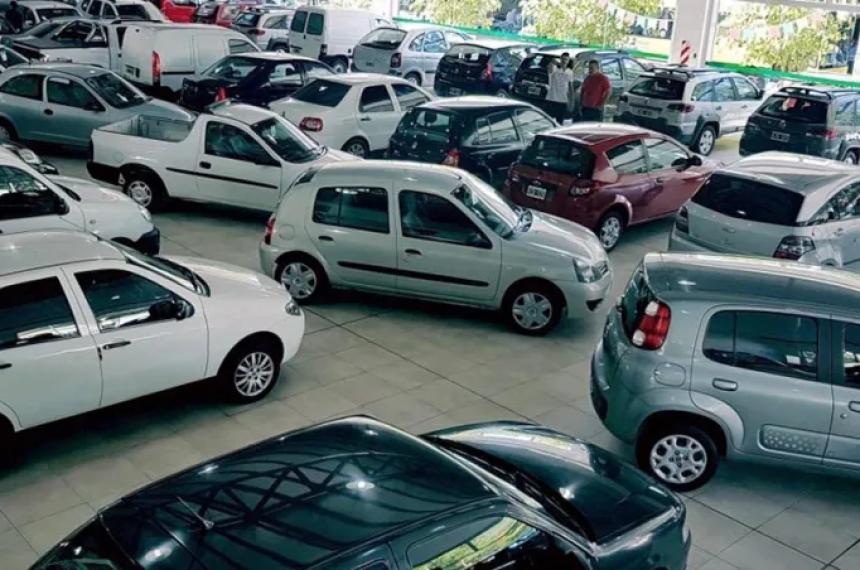 Las agencias mantienen stock acumulado pero sufren la pérdida en las ventas