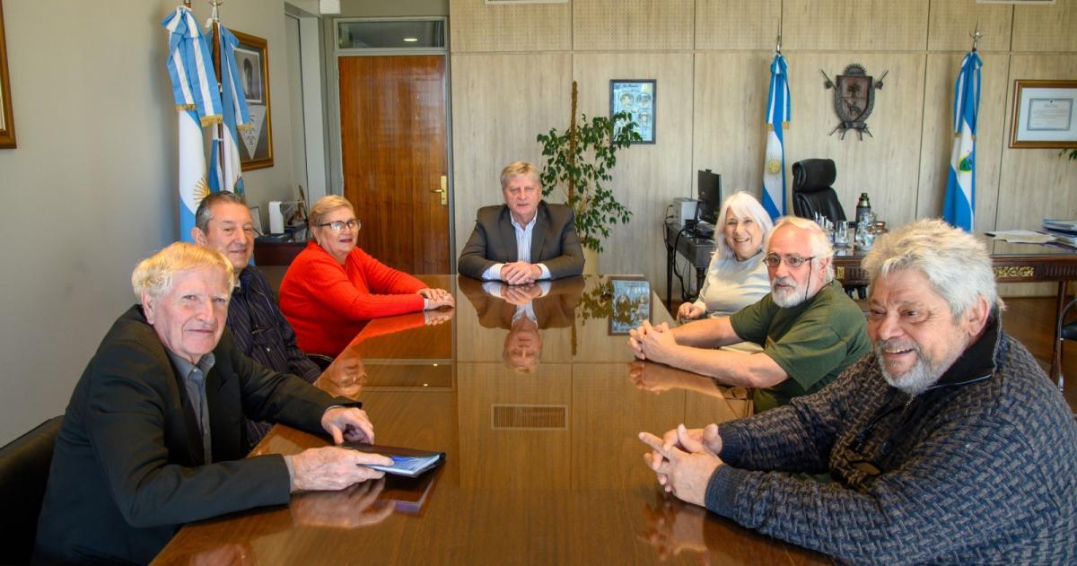 El encuentro del gobernador con los jubilados