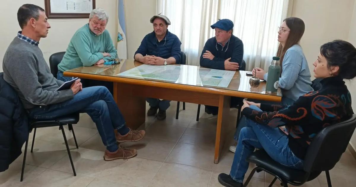 Durante el encuentro Juan se reunió con el presidente del EPRC Jorge Poletti