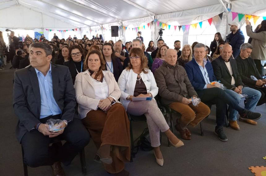 La intendenta Alonso junto a ministros provinciales y el senador Bensus�n