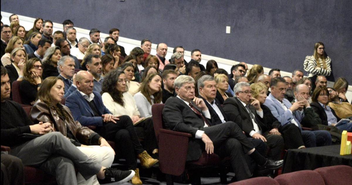 El acto de presentación estuvo encabezada por Ziliotto