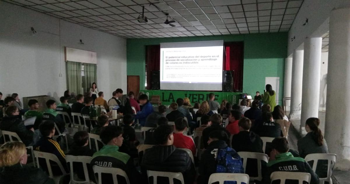 La presentación tuvo una muy buena convocatoria en la localidad