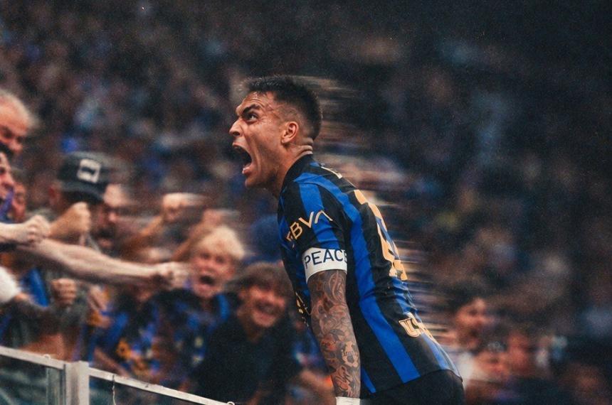 El Toro festeja con sus hinchas