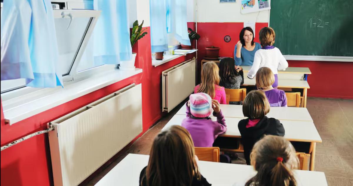 Cada alumno cuesta 4 millones y m�s de uno de cada diez estudiantes secundarios repite el año