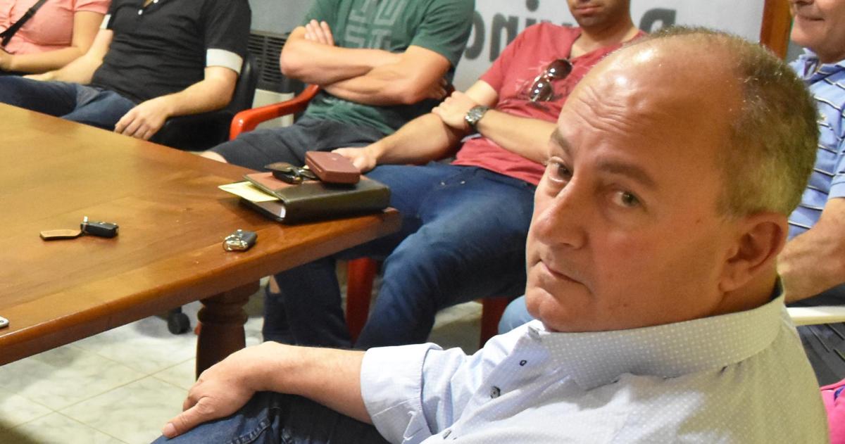 Juan Carlos Marino irrumpió ayer en la Convención Provincial de la Unión Cívica Radical