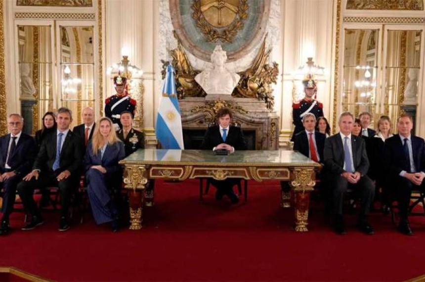 El Gobierno descarta fondos extranjeros para la Base Naval de Tierra del Fuego y deberaacute explicar coacutemo financiaraacute la obra