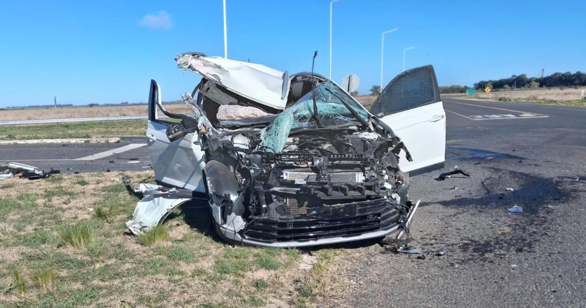 El VW Nivus sufrió serios daños en su parte delantera