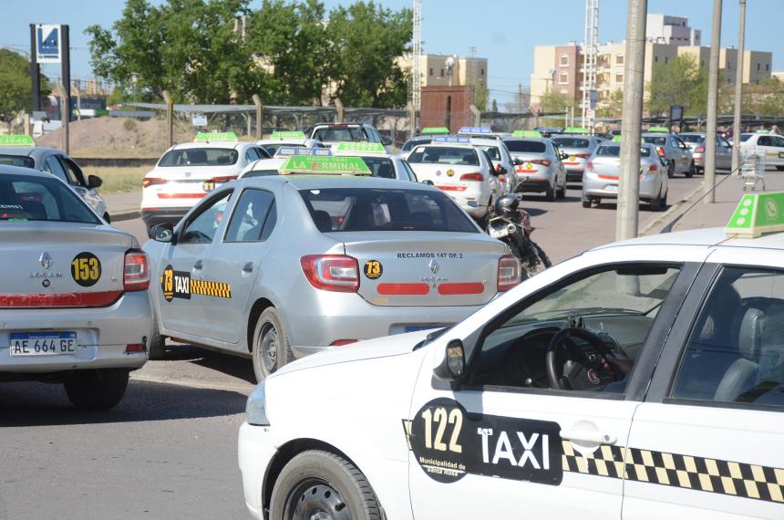 Los taxistas volver�n a protestar este jueves contra los servicios de aplicación