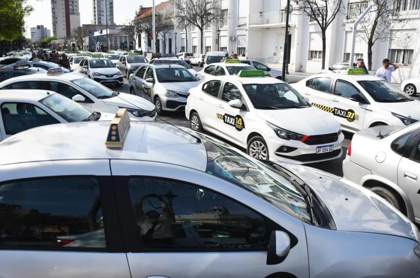 La Municipalidad de Santa Rosa anunció un registro de Uber con condiciones que los choeferes de aplicaciones rechazan