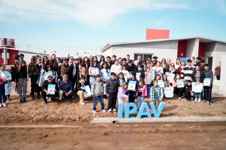 20 familias de catriló ya tienen su nueva vivienda