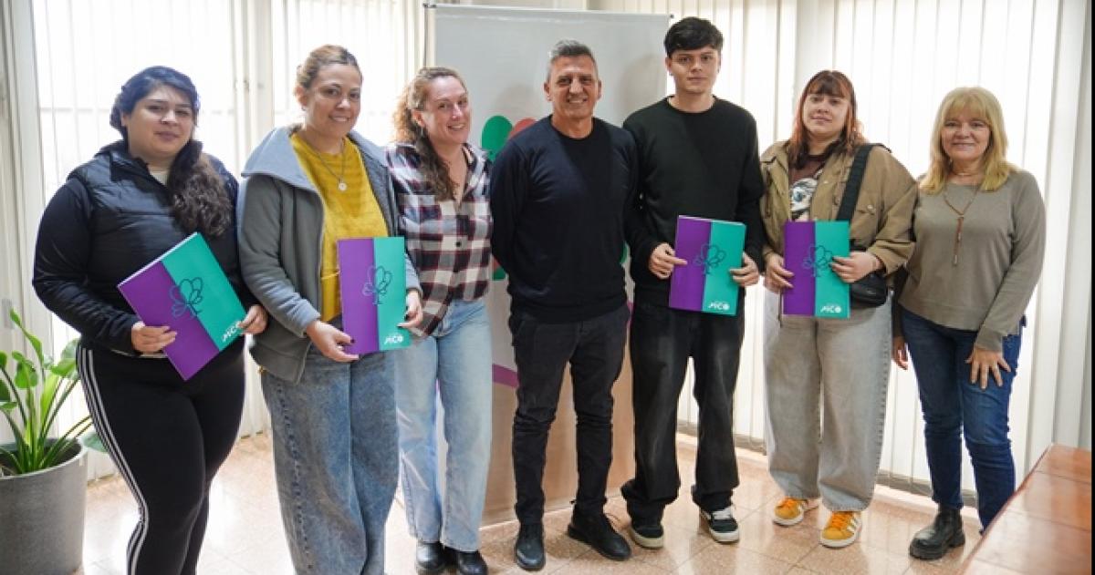 El acto tuvo lugar en las instalaciones de la sala de reuniones Alberto Amesgaray
