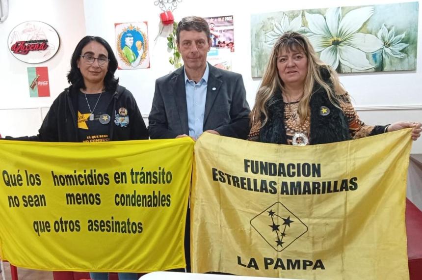Representantes de la Fundación junto al diputado nacional Ariel Rauchemberger de La Pampa
