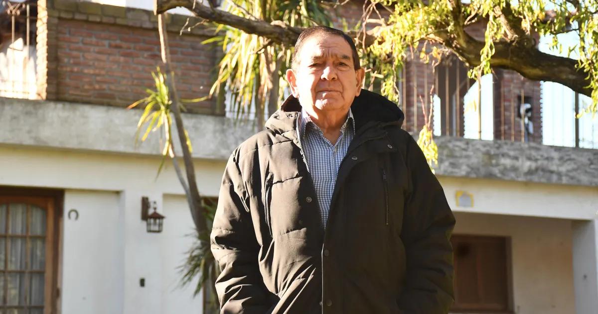 El ex futbolista Alfredo Rincón Estuvo m�s de 10 días sin energía eléctrica porque le quitaron el medidor en una maniobra de presión por quitarle la propiedad