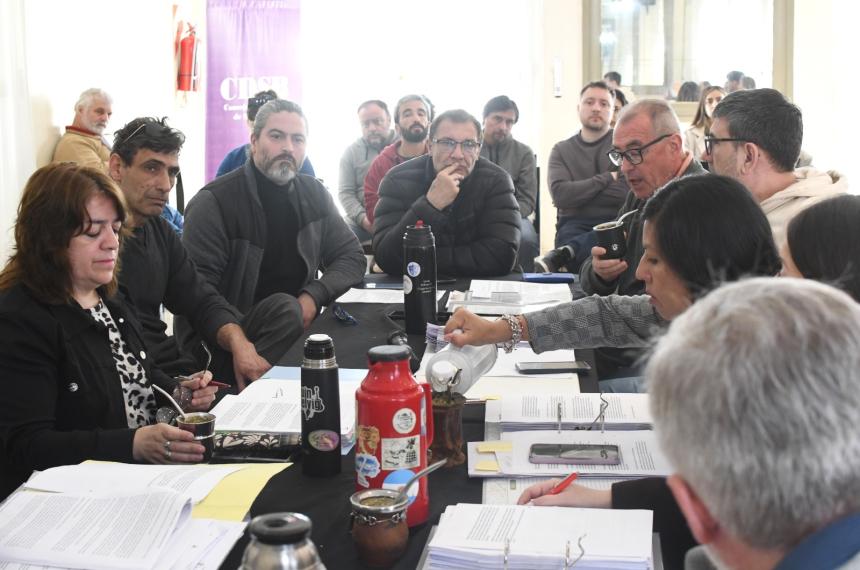 Durante la reunión desde el SIPETAX ratificaron la necesidad de sostener la relación laboral de dependencia de los trabajadores del sector