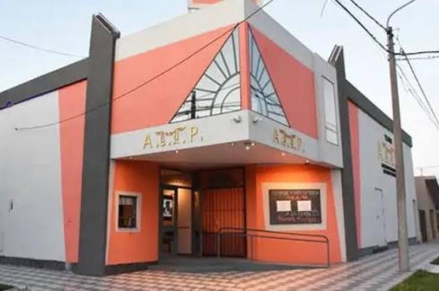 La obra se presenta en la sala de ATTP