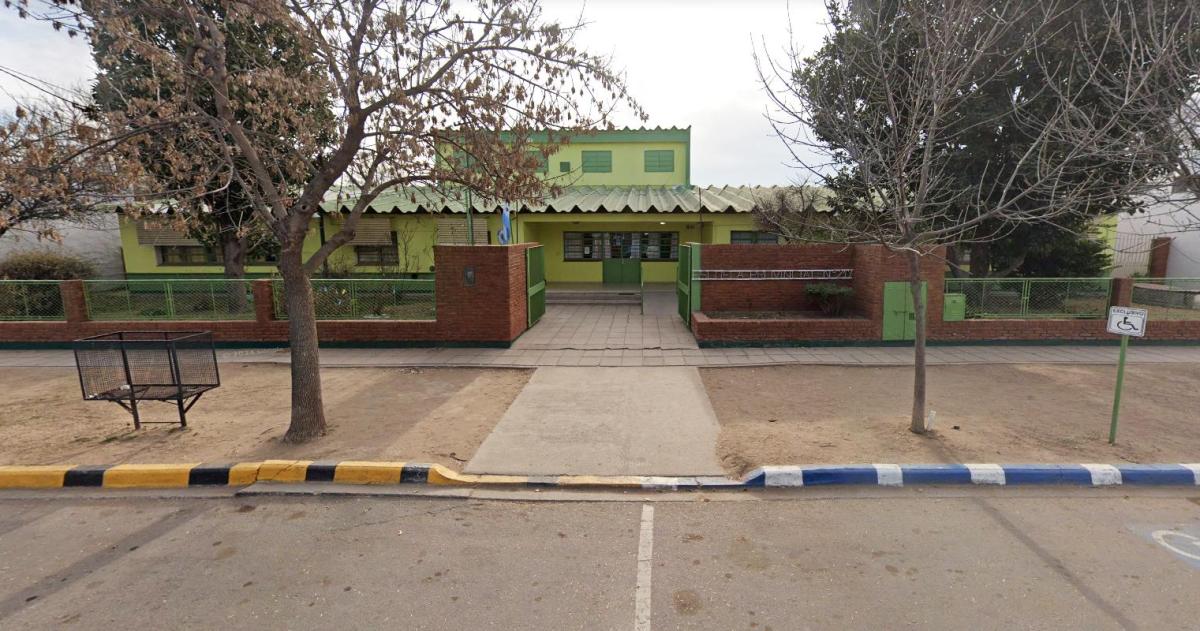 Una madre denunció malos a tratos a su hija en la Escuela 219 de Santa Rosa