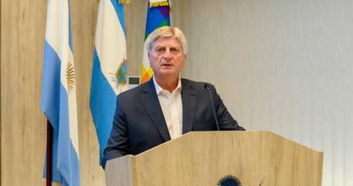 El gobernador recibió ayer a medios nacionales en Casa de Gobierno