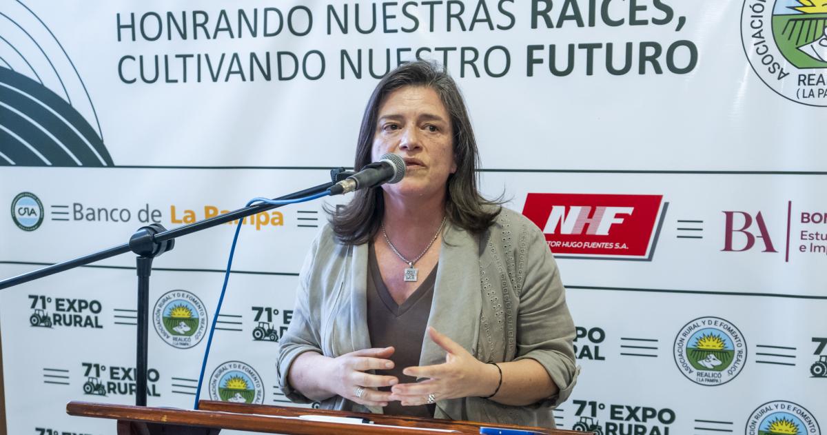 La ministra de la Producción Fernanda Gonz�lez remarcó que el Gobierno acompaña con una mirada integral el trabajo de todos los productores