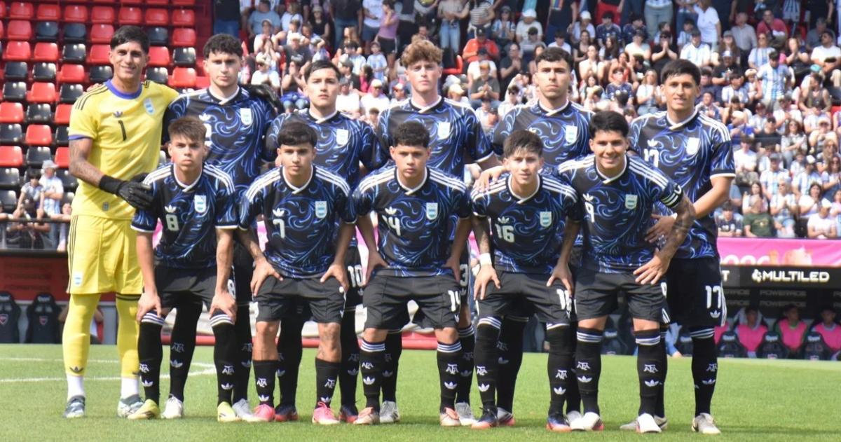 El conjunto dirigido por Diego Placente se recuperó del traspié inicial y venció a Uruguay
