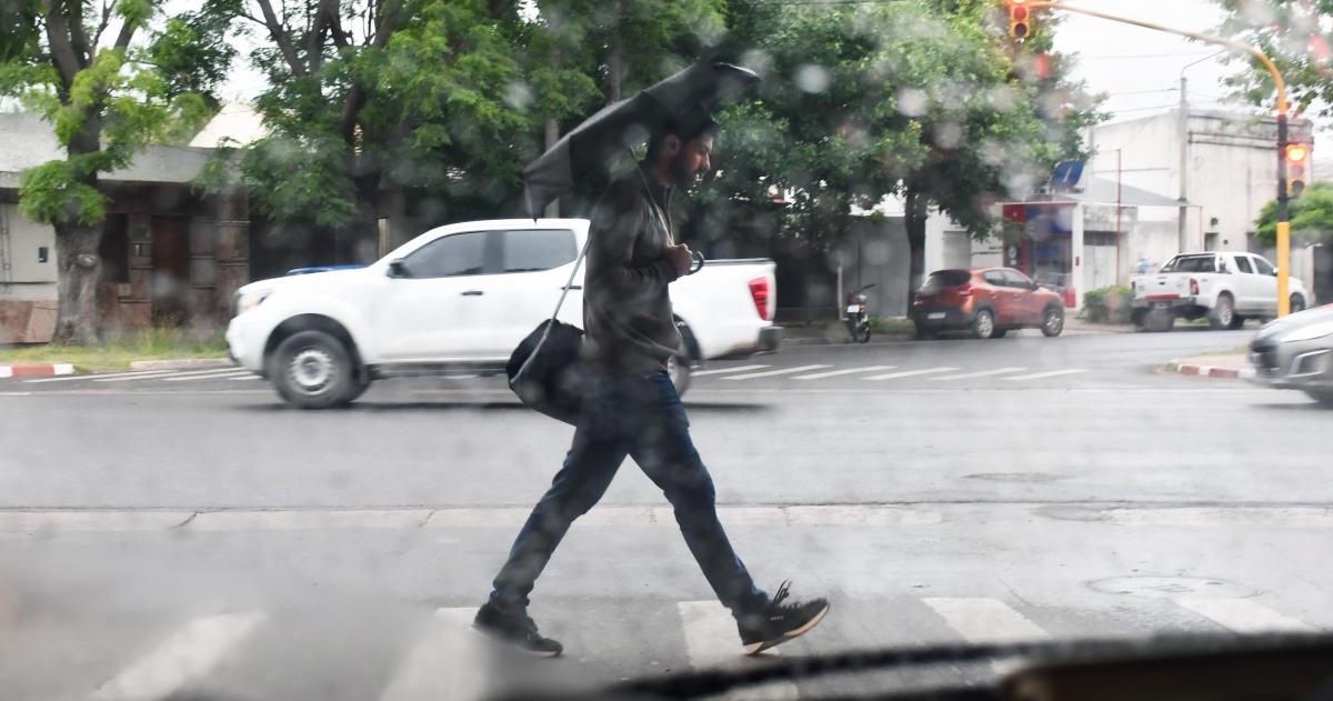 La lluvia se hizo presente durante la madrugada y las primeras horas de la mañana en la capital pampeana