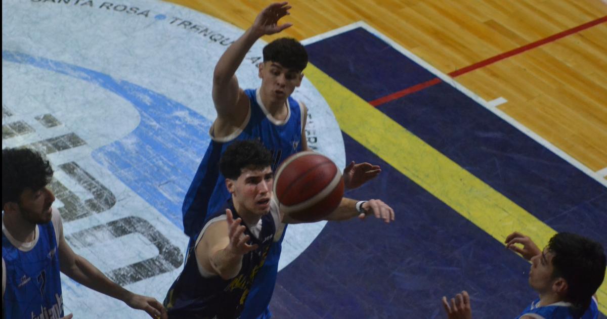 Thiago Dasso volvió a tener otro partido sólido en All Boys