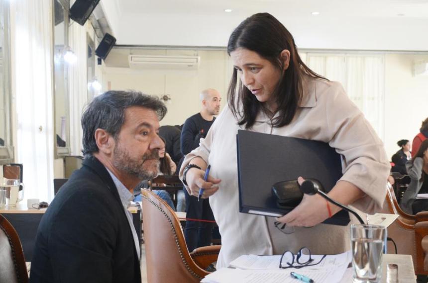 Los concejales santarroseños Fernanda Oddi y Marcelo Guerrero