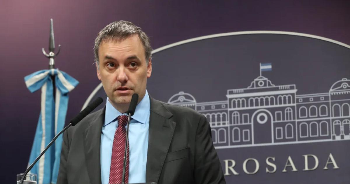 El ex jefe de Gabinete Manuel Adorni presentó la explicación de su crecimiento patrimonial en 78 p�ginas