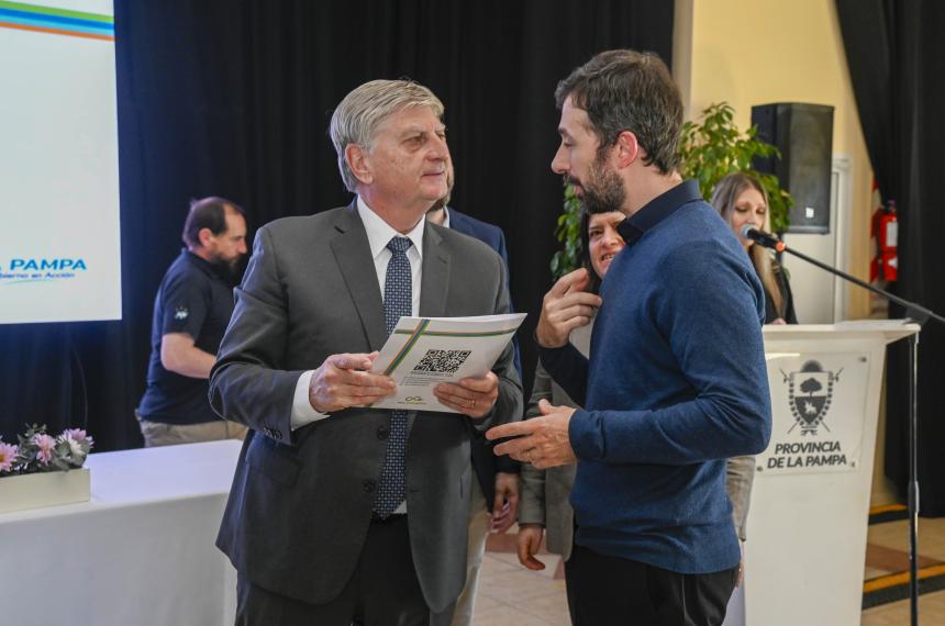 El gobernador Sergio Ziliotto encabezar� este martes la Primera Jornada de Energías Renovables