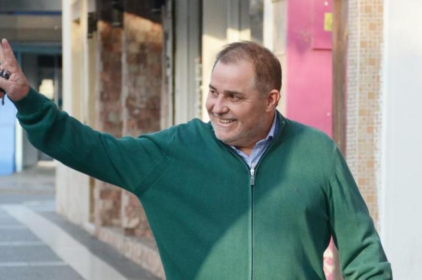 Es muy difícil decirle que no a una invitación del presidente del partido a que todos juntos festejemos el Día de la Lealtad dice Pedehont�a