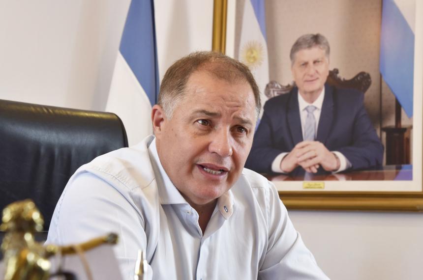 Es muy difícil decirle que no a una invitación del presidente del partido a que todos juntos festejemos el Día de la Lealtad dice Pedehont�a