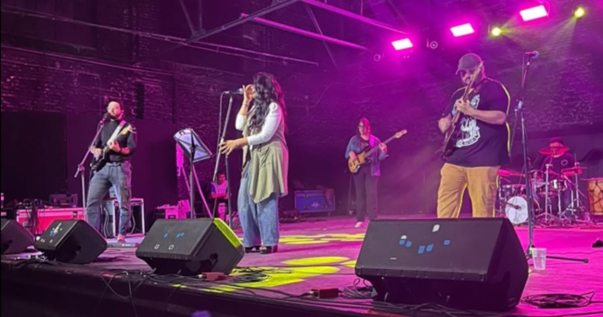 El show ser� este viernes 25 de septiembre a partir de las 21-00 horas