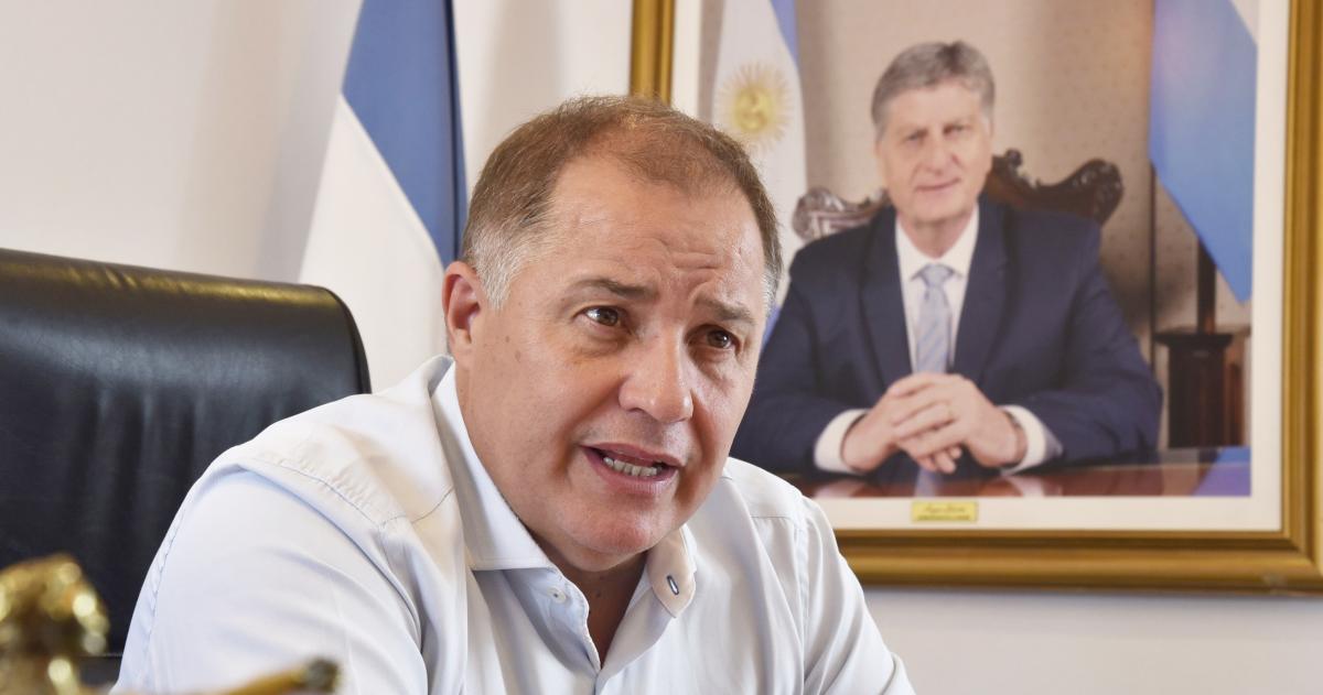 Es muy difícil decirle que no a una invitación del presidente del partido a que todos juntos festejemos el Día de la Lealtad dice Pedehont�a