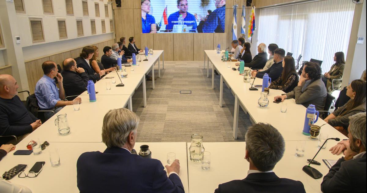 la presentación se hizo en el Salón de Acuerdos de Casa de Gobierno