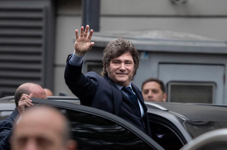 El presidente entre la espada y la pared