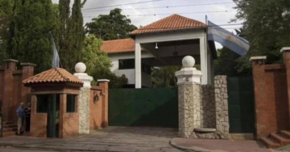 Entrada de la Quinta de Olivos