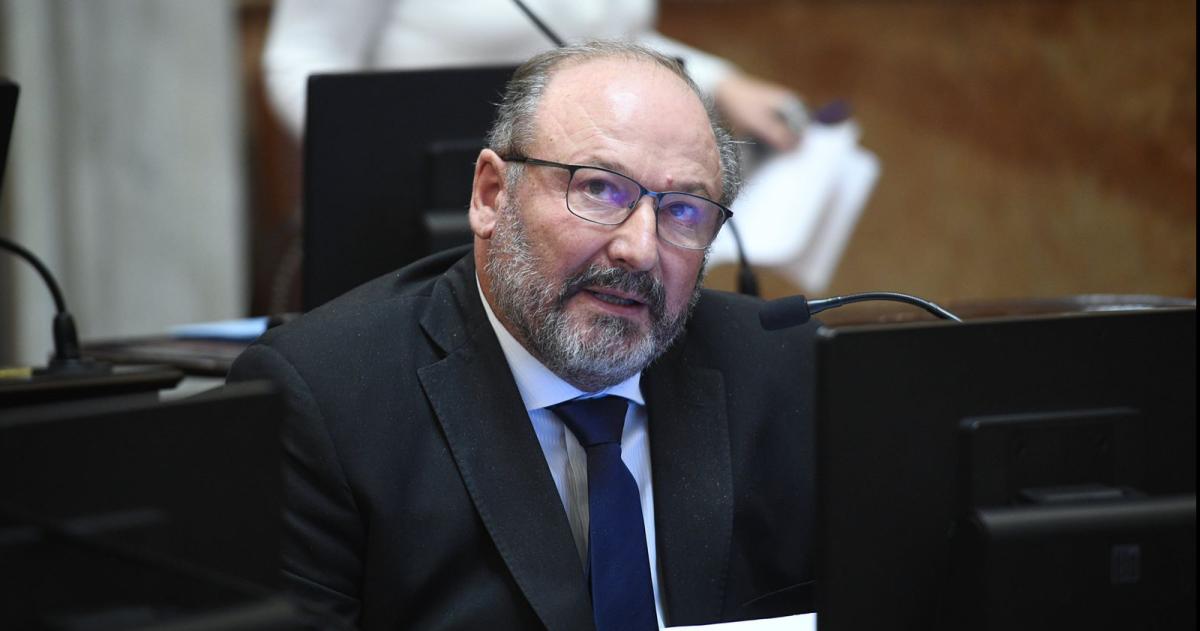  El senador pampeano habilitó la discusión desmarc�ndose de la mayoría de su bloque