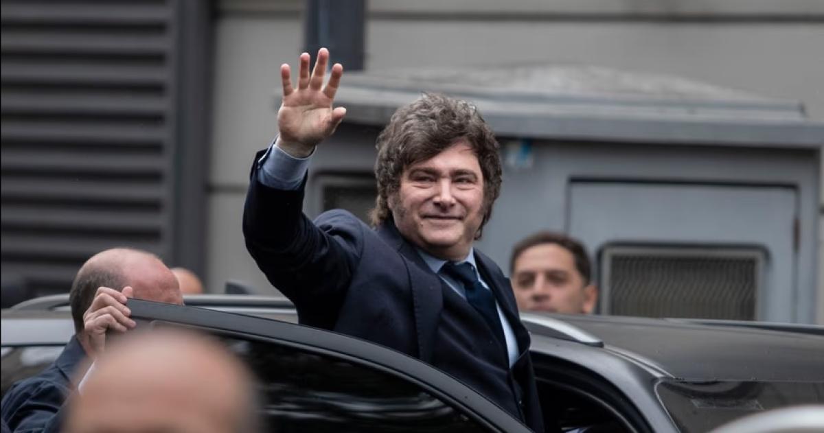 El presidente entre la espada y la pared