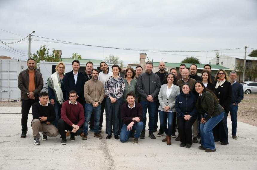 Autoridades provinciales y municipales se juntaron con representantes de las empresas petroleras