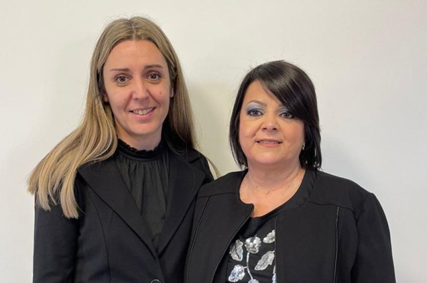 La fiscala Eugenia Bolzan y la defensora en lo penal Nydia Conde cuando asumieron en 25 de Mayo