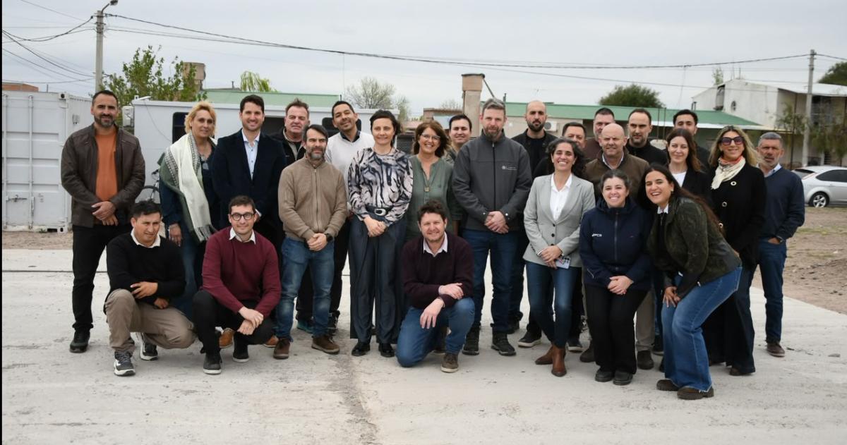 Autoridades provinciales y municipales se juntaron con representantes de las empresas petroleras