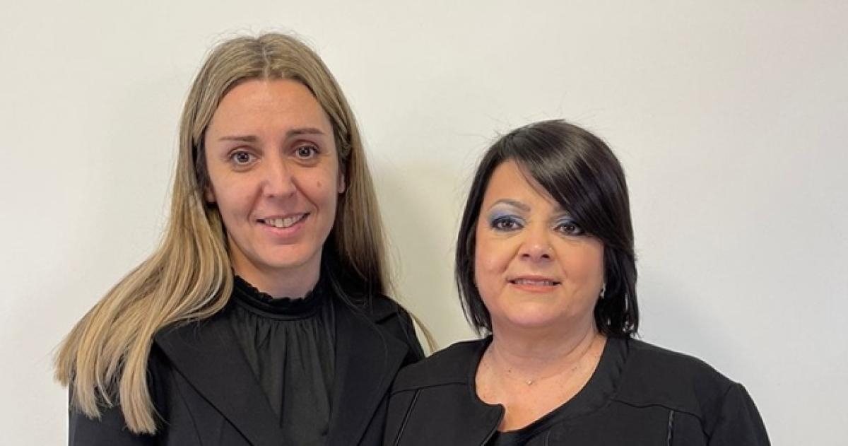 La fiscala Eugenia Bolzan y la defensora en lo penal Nydia Conde cuando asumieron en 25 de Mayo