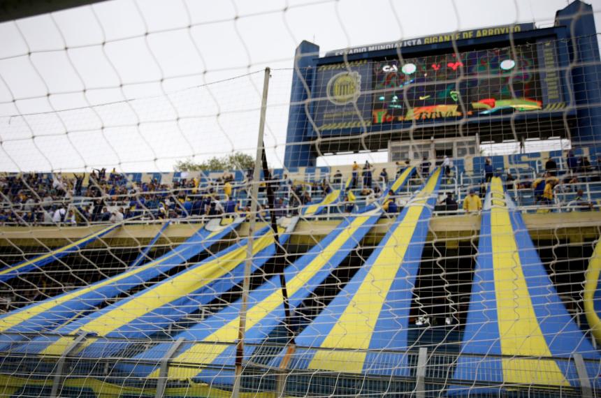 El Gigante de Arroyito recibe a Boca y Racing