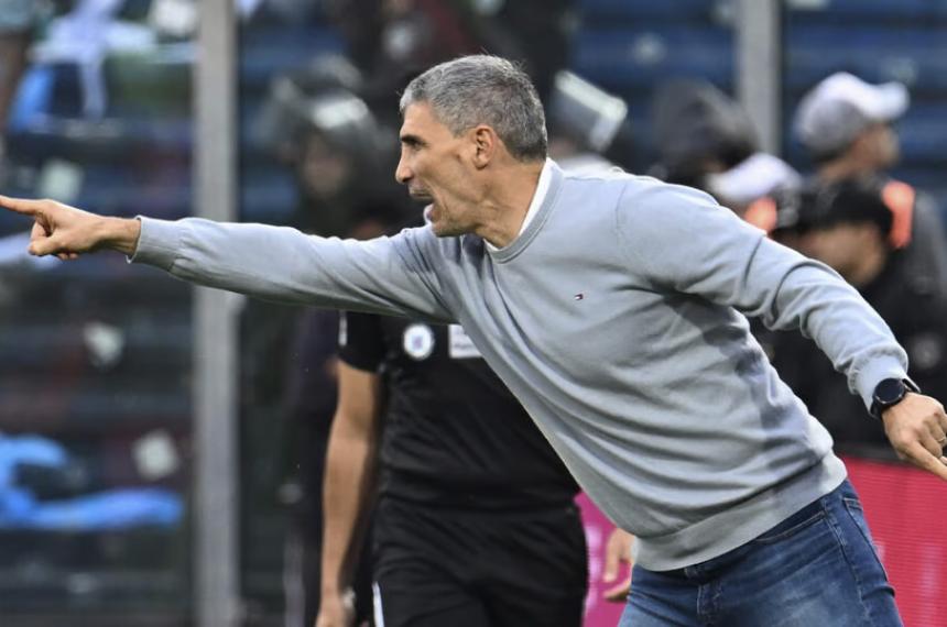 Vojvoda dejó de ser el DT de Racing