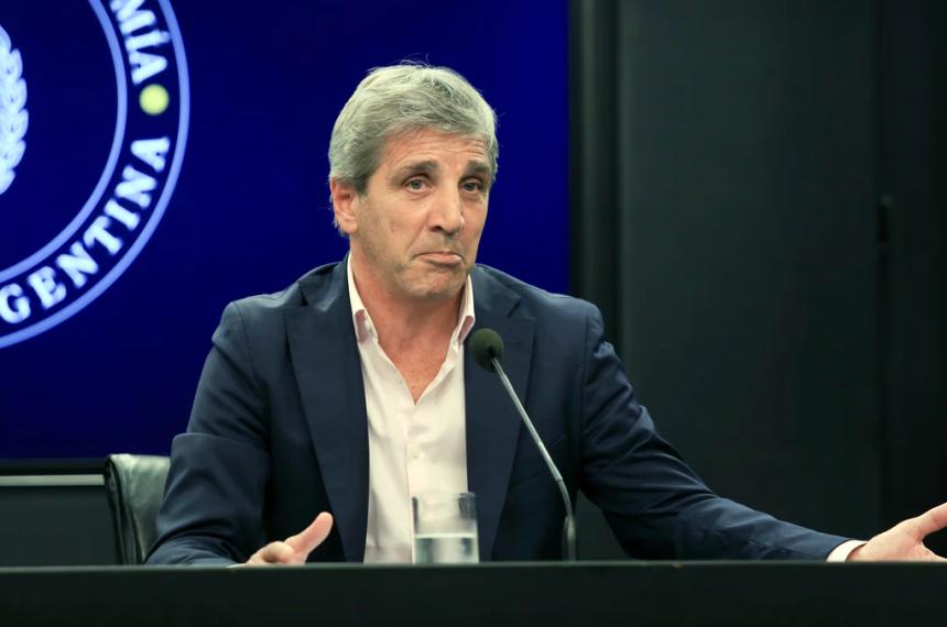 Caputo asegura que en 2027 el dólar estar� controlado