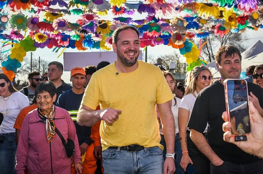 Yo asistiría a un lugar si se pueden dar determinados debates dijo di N�poli