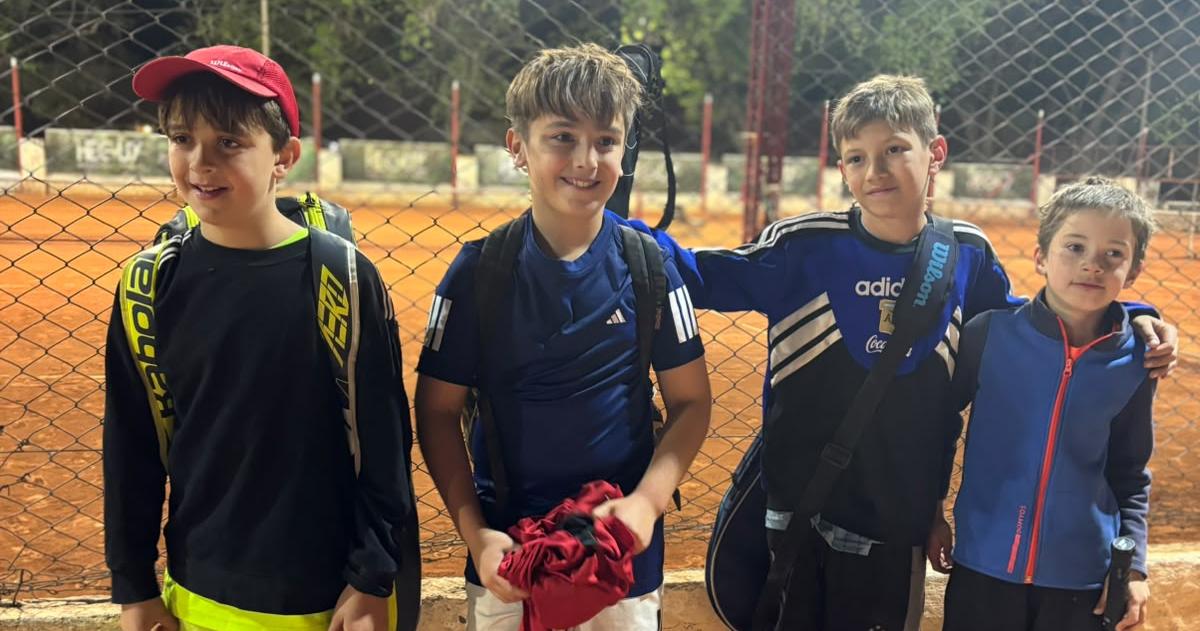 Los chicos de Médanos jugaron en General Pico