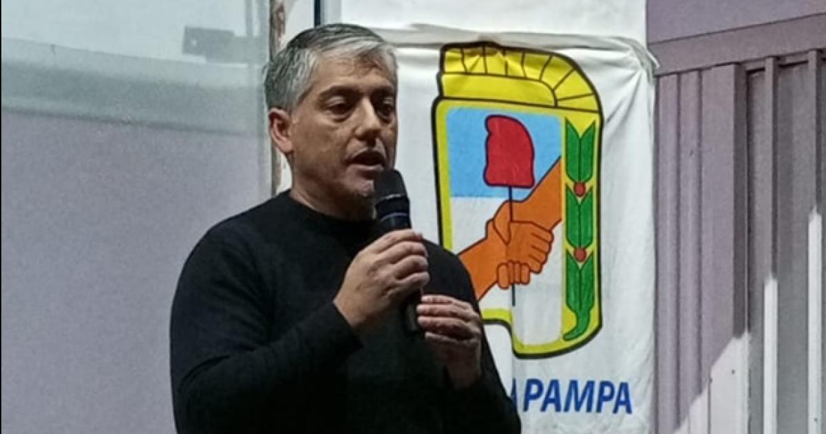 El presidente de la Unidad B�sica de General Acha Rodrigo Verdugo