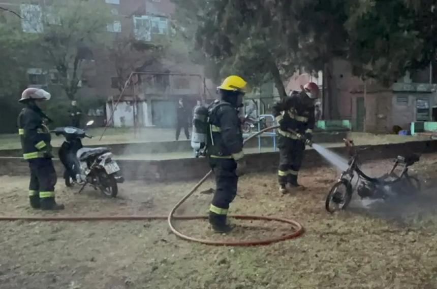 Los daños en una de las motos fueron totales