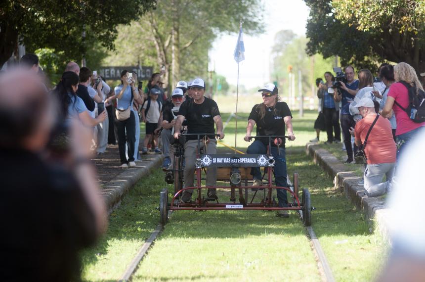 El objetivo fue reclamar por el tren de pasajeros